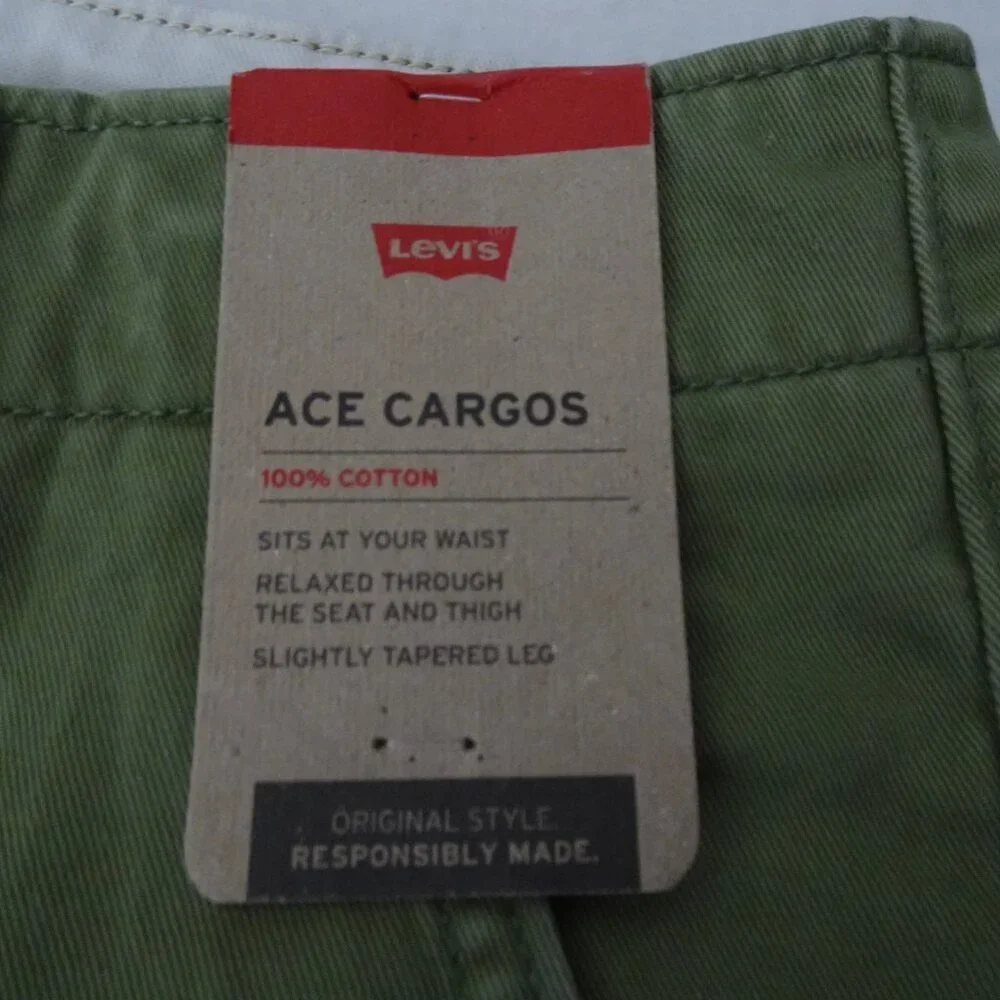 Levi's Ace Cargo Pants Men's Size 33x32 Green Cotton Relaxed Taper